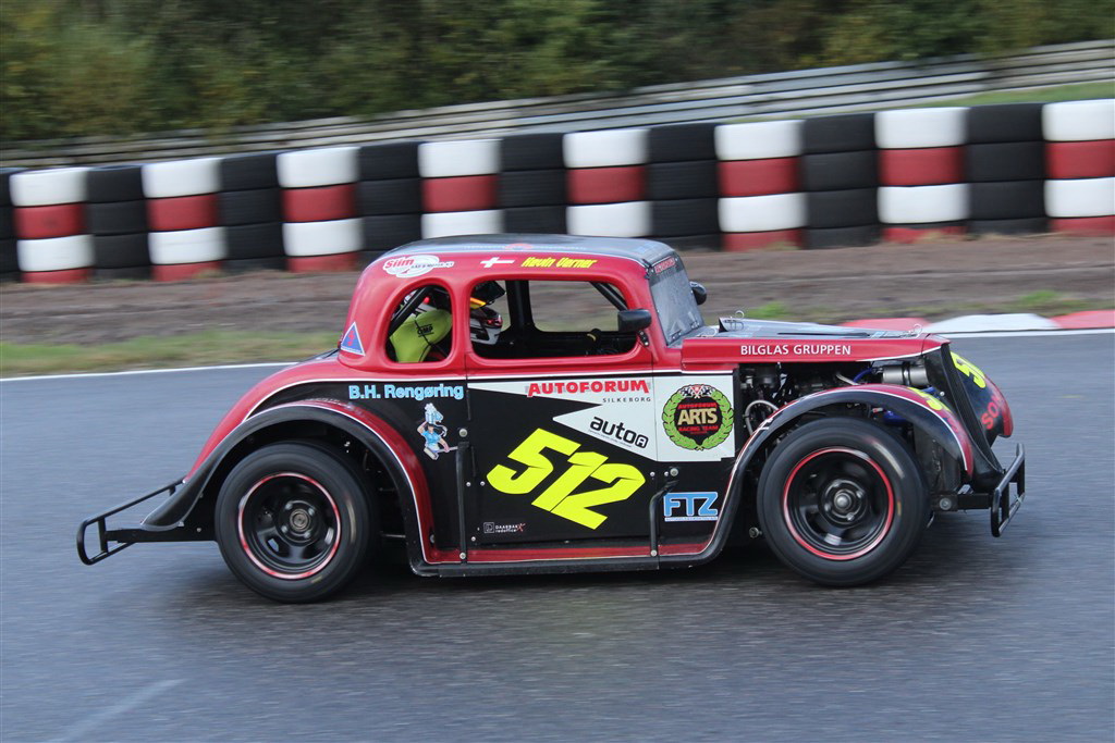 Tredje Legends Car Cup kørt i hus af Kevin Verner